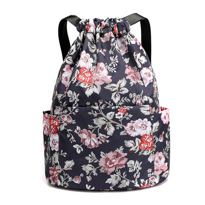 Värviline lõuendist taskutega seljakott