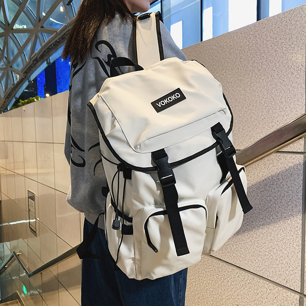 Igapäevane pandlate ja lukuga seljakott