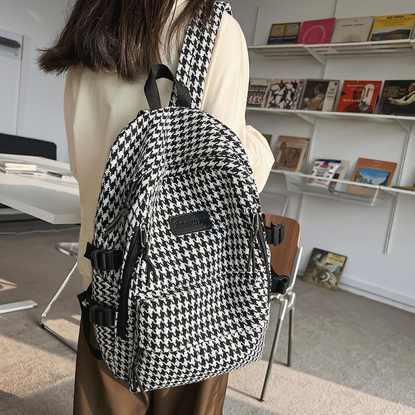 Γυναικείο μοντέρνο καρό σακίδιο πλάτης σε δύο μοντέλα