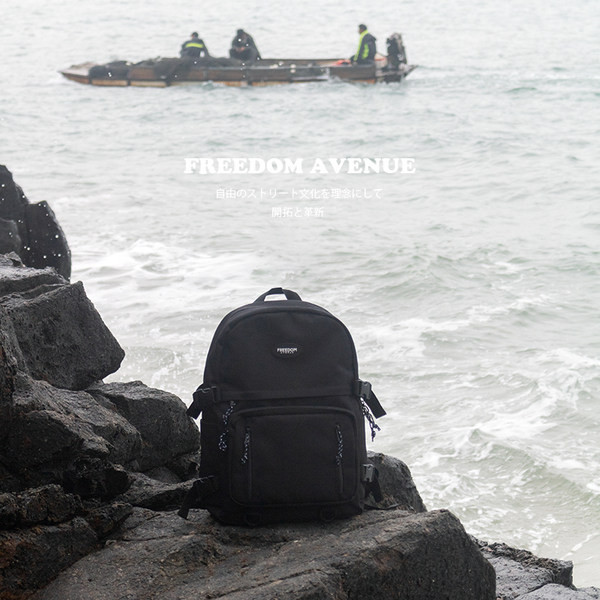 Naiste spordiseljakott musta värvi