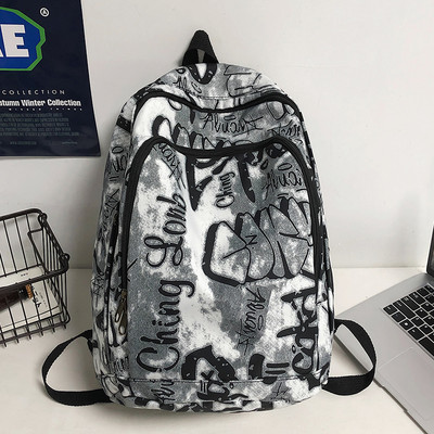 Modern női hátizsák különböző alkalmazással és cipzárral