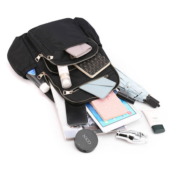 Naiste vabaaja seljakott taskute ja laiade rihmadega