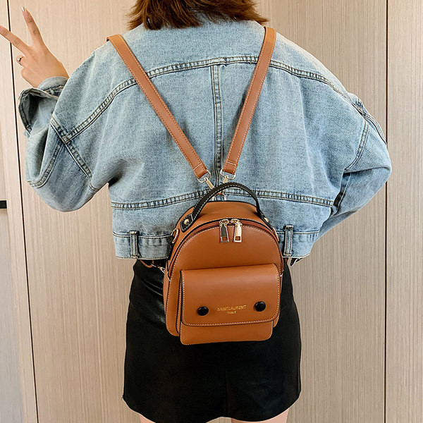 Naiste nahast seljakott kolmes värvitoonis esitaskuga