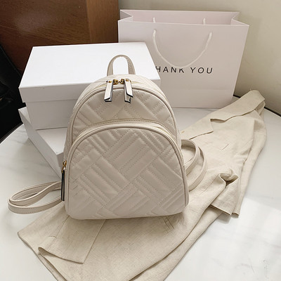 Γυναικείο μικρό σακίδιο πλάτης από οικολογικό δέρμα με καπιτονέ εφέ