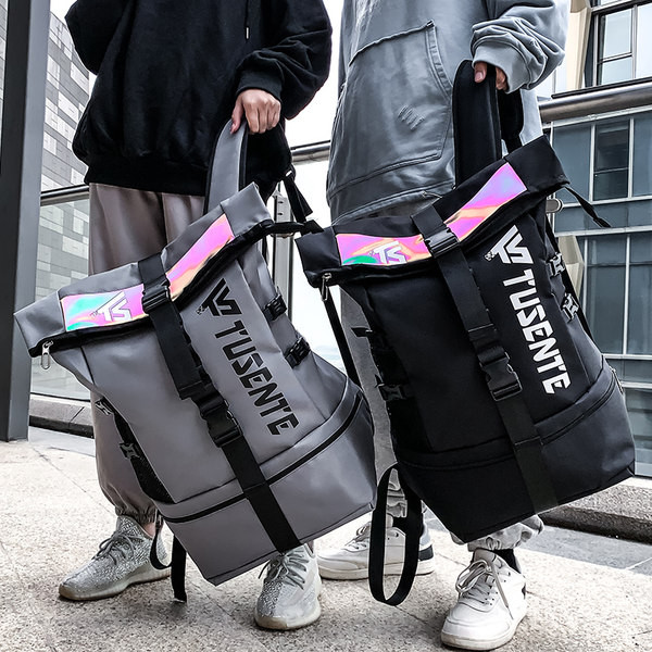 Sportlik ja igapäevane seljakott sobib nii meestele kui naistele