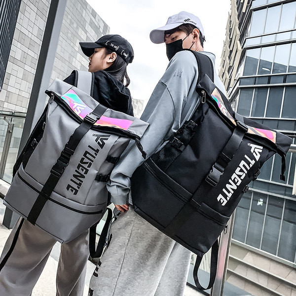 Sportlik ja igapäevane seljakott sobib nii meestele kui naistele