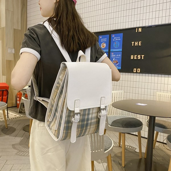 Naiste ruuduline pandlaga seljakott