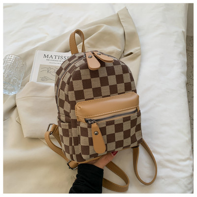 Γυναικείο σακίδιο πλάτης με μπροστινή τσέπη σε τρία χρώματα