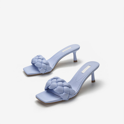 Modern papucs bőrpánttal és 6 cm-es sarokkal - kék és barna