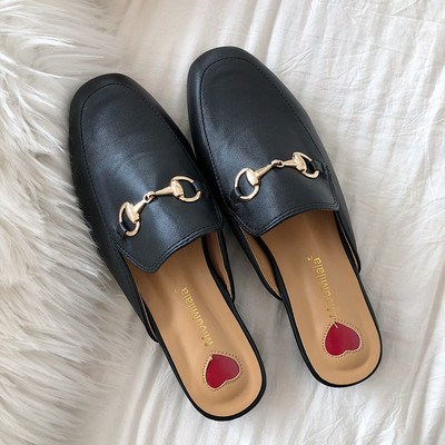 Дамски ежедневни кожени чехли с метална декорация