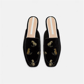 Затворен модел дамски чехли от еко велур