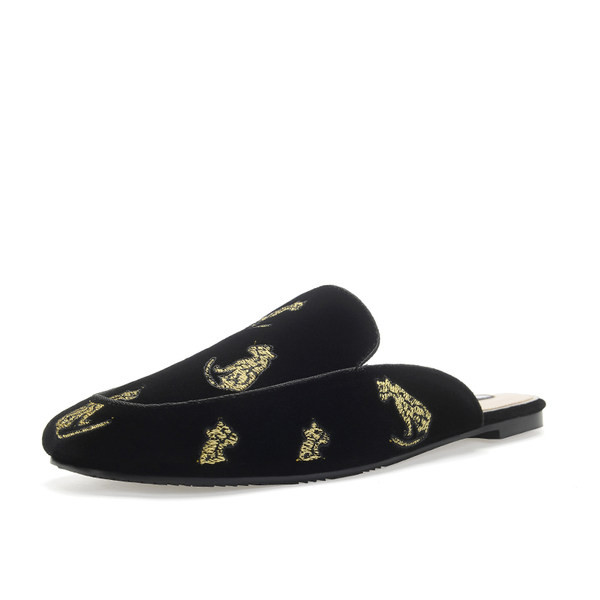 Затворен модел дамски чехли от еко велур