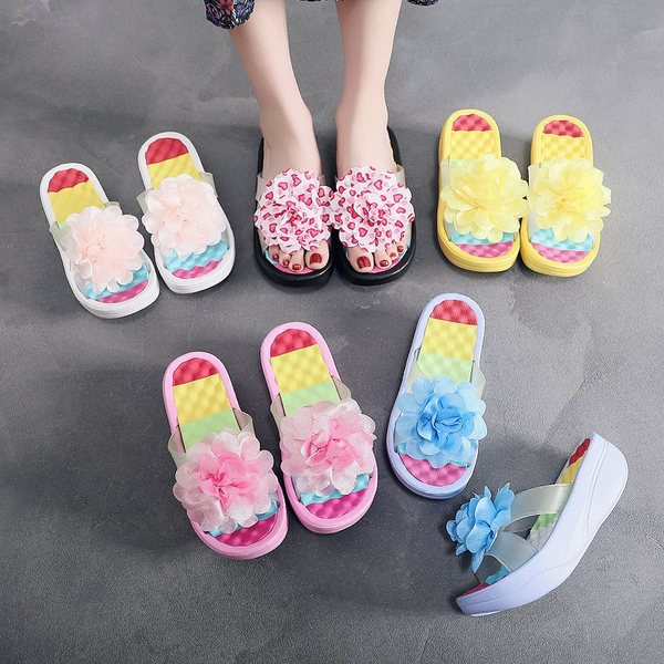 Ежедневни дамски чехли с 3D цветя в няколко цвята