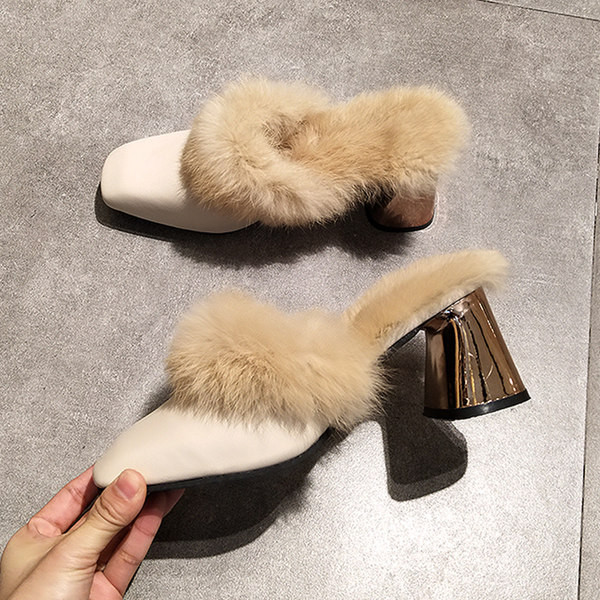 Дамски чехли от еко кожа с пух и ток 8см