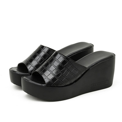 Дамски чехли от еко кожа два модела 