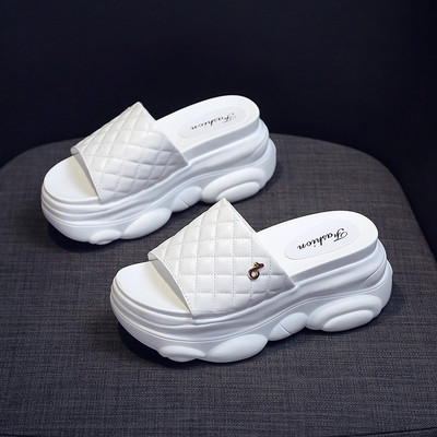 Ежедневни дамски чехли с 9см платформа - еко кожа