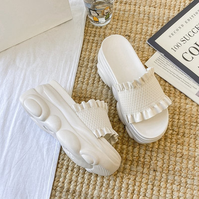 Ежедневни дамски чехли с 9см платформа