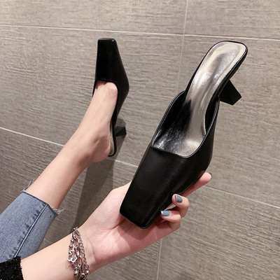 Дамски кожени чехли на ток в няколко цвята