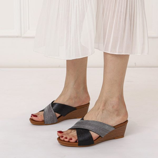 Дамски чехли с 3.5м платформа и кръстосани каишки