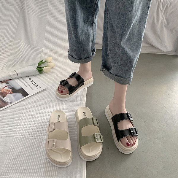 Papuci casual cu catarame și talpă plată