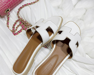 Papuci casual cu curea din piele - mai multe culori