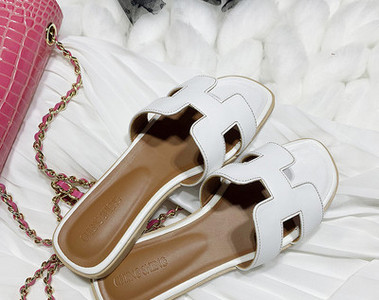 Papuci casual cu curea din piele - mai multe culori