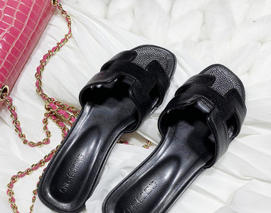 Papuci casual cu curea din piele - mai multe culori