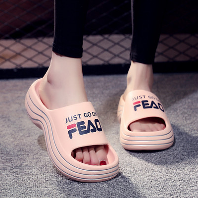 Papuci casual cu o inscripție - pentru femei