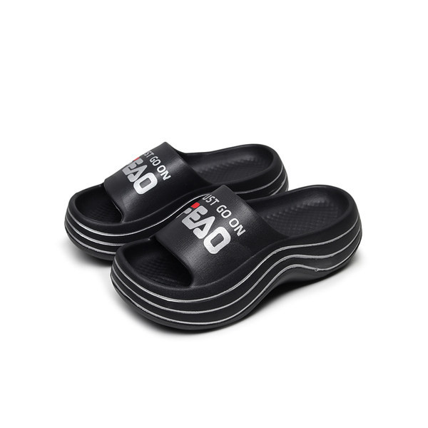 Papuci casual cu o inscripție - pentru femei