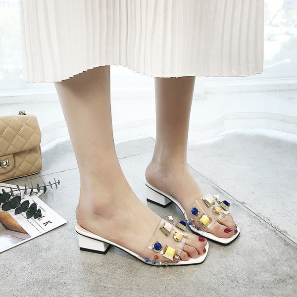 Papuci de dama cu toc si pietre decorative