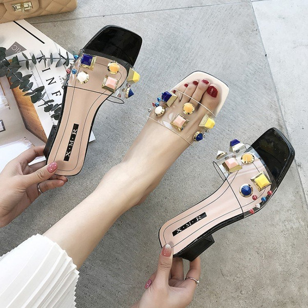 Papuci de dama cu toc si pietre decorative