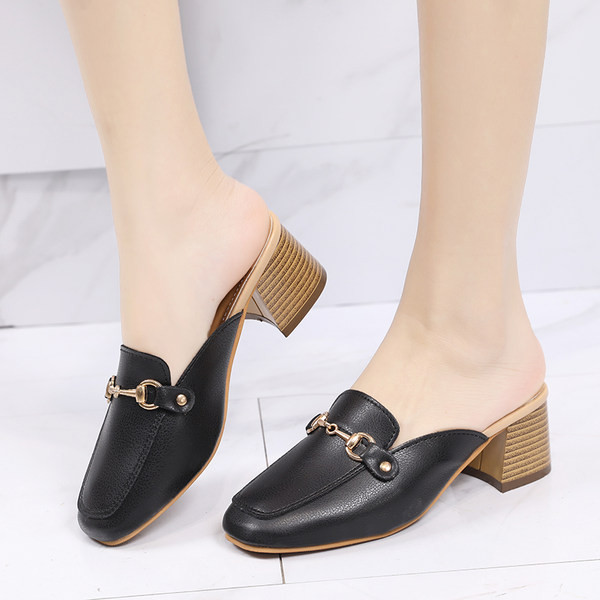 Papuci moderni de dama din imitatie de piele cu catarama metalica