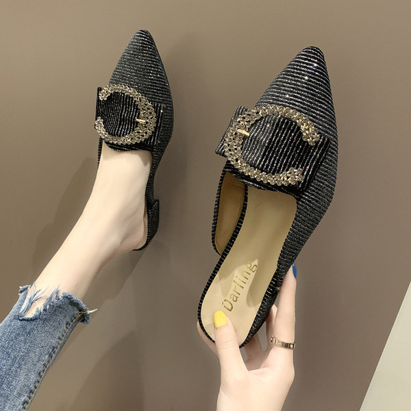 Papuci dama ascutit cu pietre decorative si toc patrat 3 cm