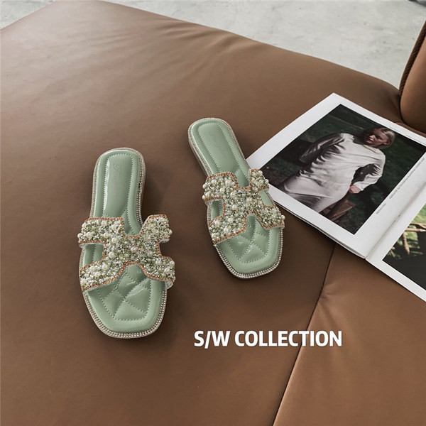 Дамски летни чехли с равна подметка и перли