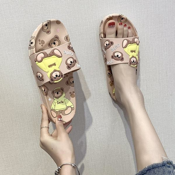 Дамски актуални чехли с неплъзгаща се подметка