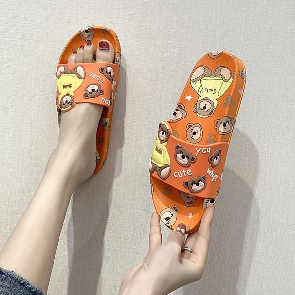 Дамски актуални чехли с неплъзгаща се подметка