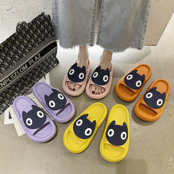 Дамски модерни чехли с неплъзгаща се равна подметка