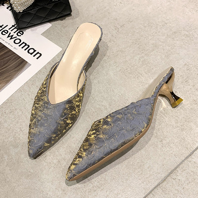 Дамски модерни чехли заострен модел с ток 5см