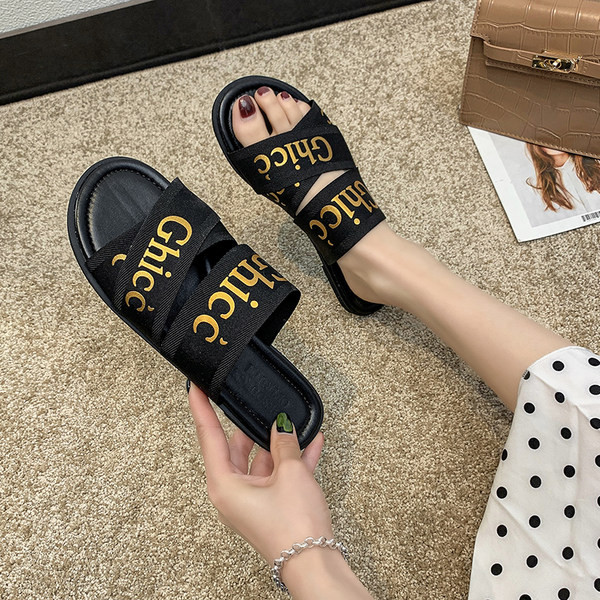 Дамски чехли с надписи в три цвята и надписи 