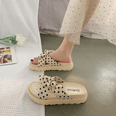 Нов модел дамски чехли с кръстосани каишка на точки