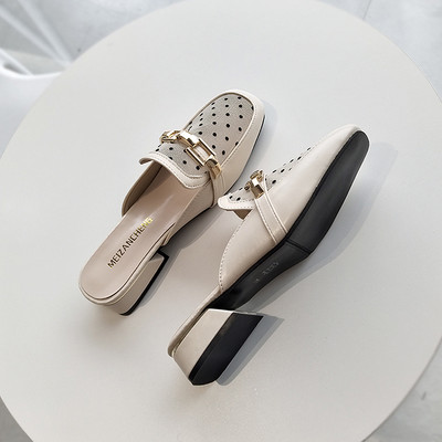 Дамски чехли от изкуствена  кожа и метална декорация