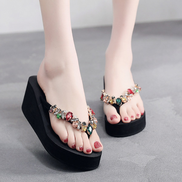 Дамски чехли с цветни камъни на платформа 