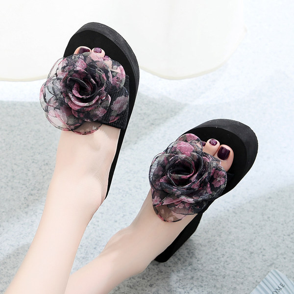 Актуални дамски чехли с платформа 7см