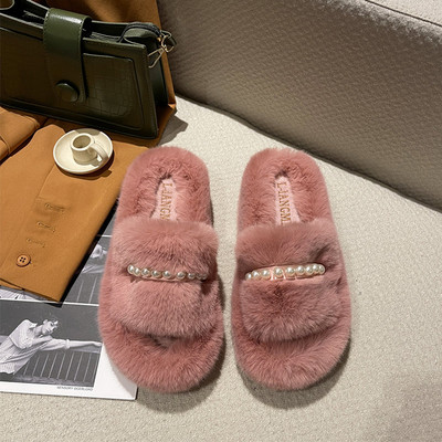 Дамски пухени чехли с перли