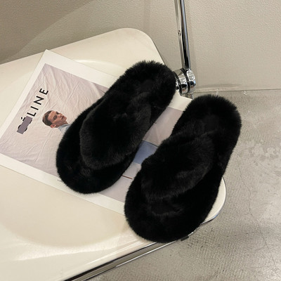 Дамски пухени домашни чехли с равна подметка