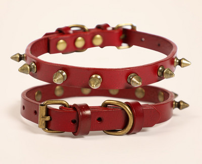 Кучешки нашийник от еко кожа с метални нитове