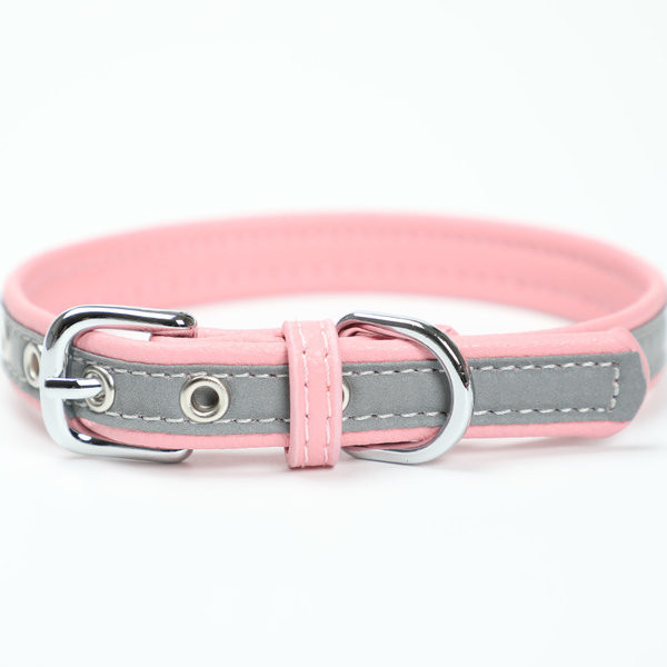 Нашийник или повод от еко кожа с метално закопчаване за кучета