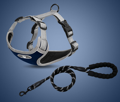 Кучешки нагръдник с емблема  пластмасово закопчаване и повод