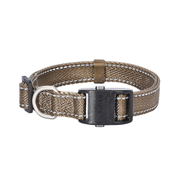 Текстилен нашийник с пластмасово закопчаване или повод за кучета