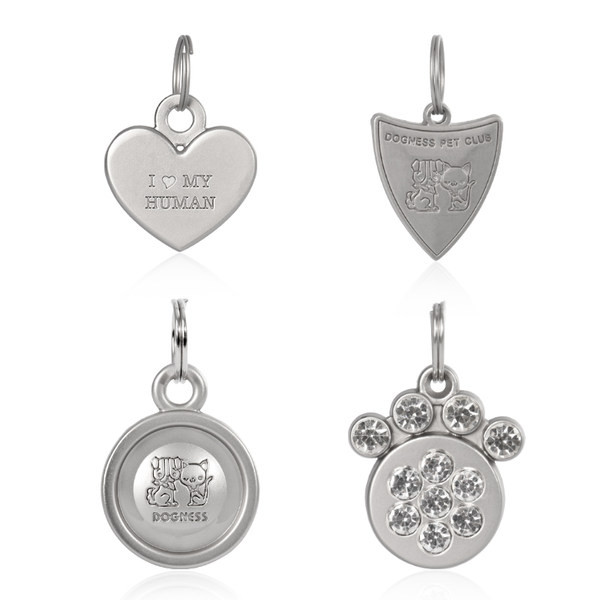 Кучешки нашийник с различни висулки 